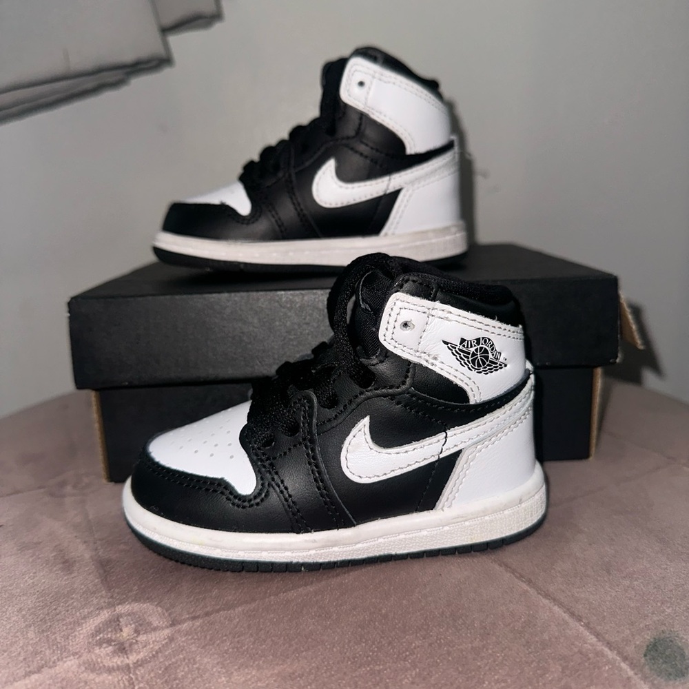 Kids Jordan 1 Retro High OG